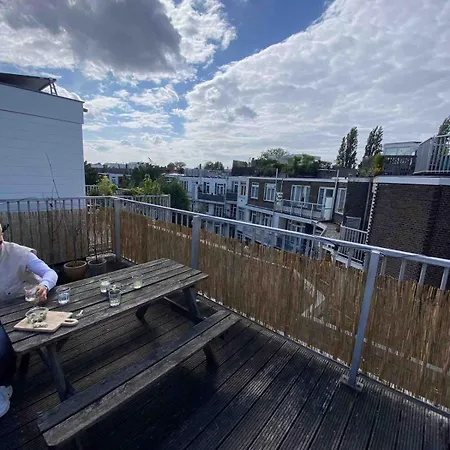 Cozy With Large Roof Terrace